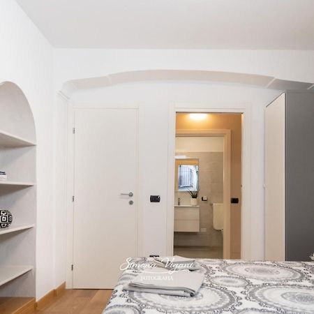 Feel At Home - Nel Cuore Di Lovere Exteriör bild